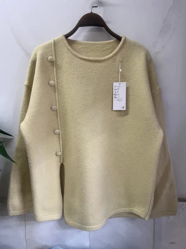 Cream Yellow Side-Button Crew-Neck Knit Pullover