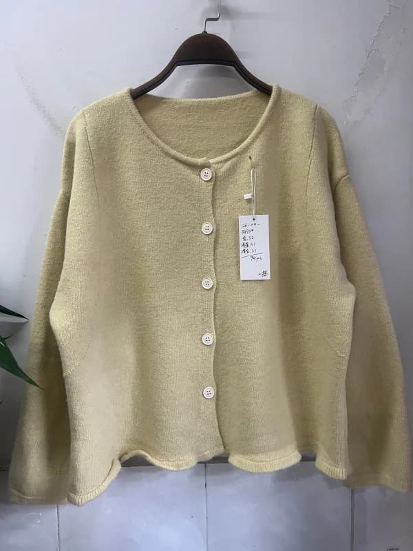 Cream Yellow Wavy-Hem Crew-Neck Button Knit Cardigan