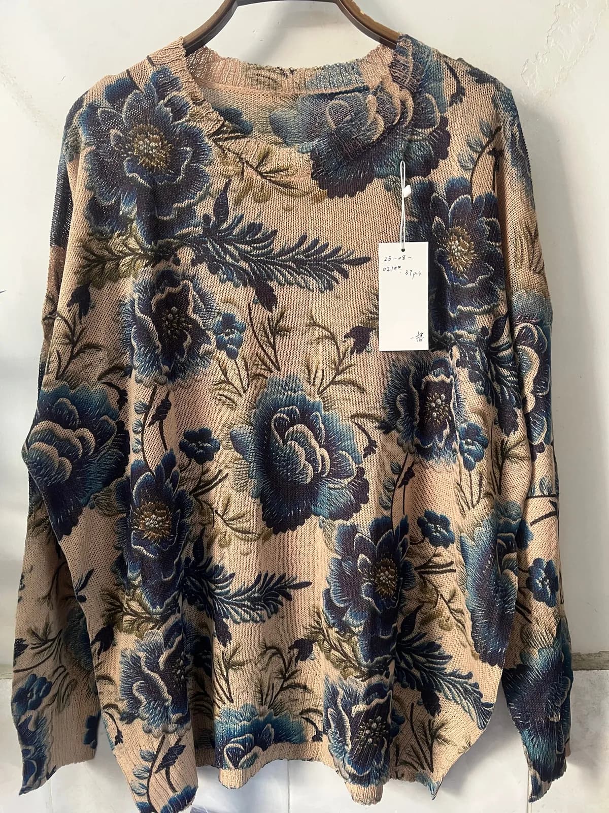 Blue-Tone Vintage Large Floral Print Loose-Fit Pullover Knit Top