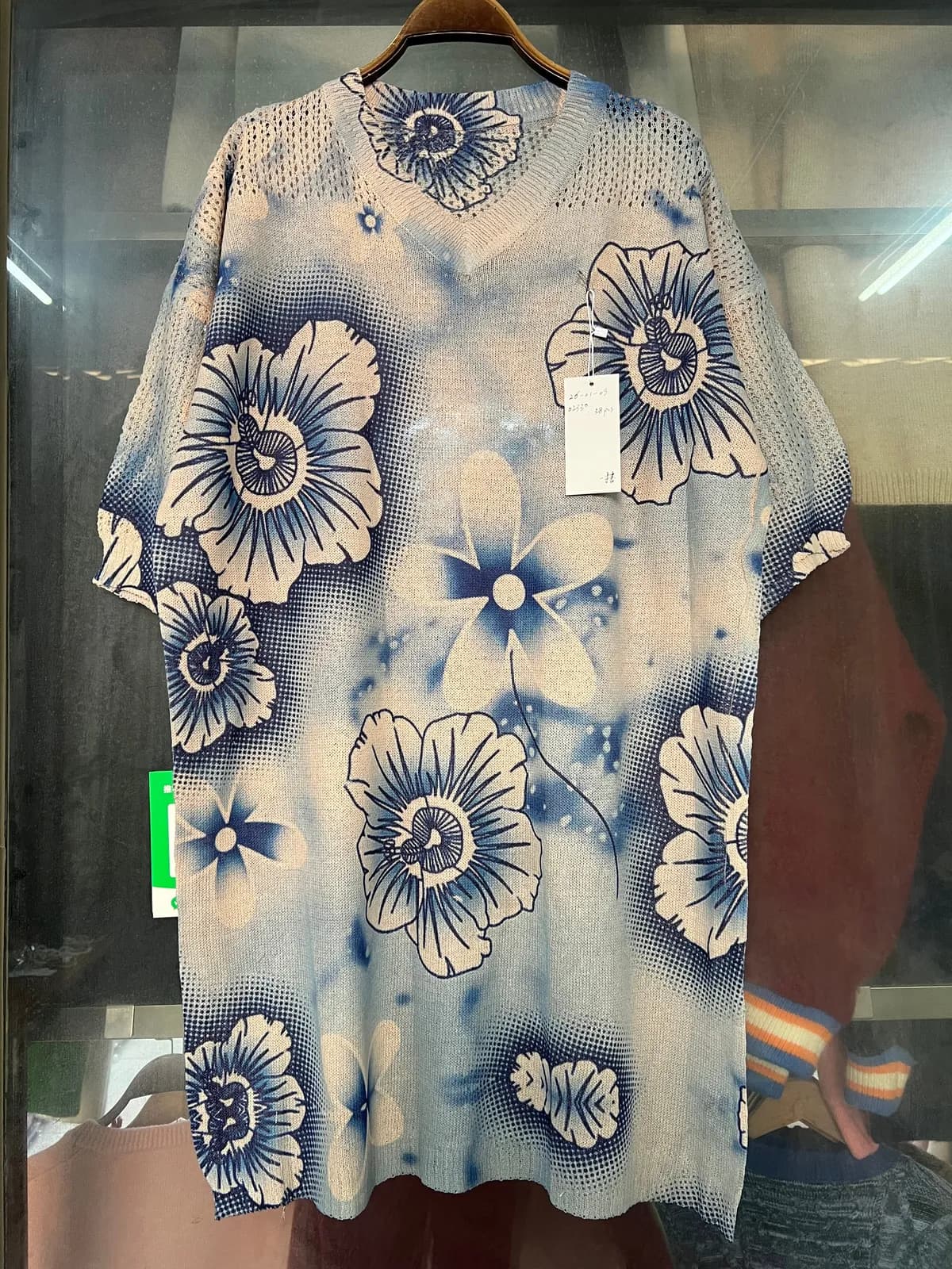 Blue-Tone Large Floral Ink-Wash Short-Sleeve Knit Top