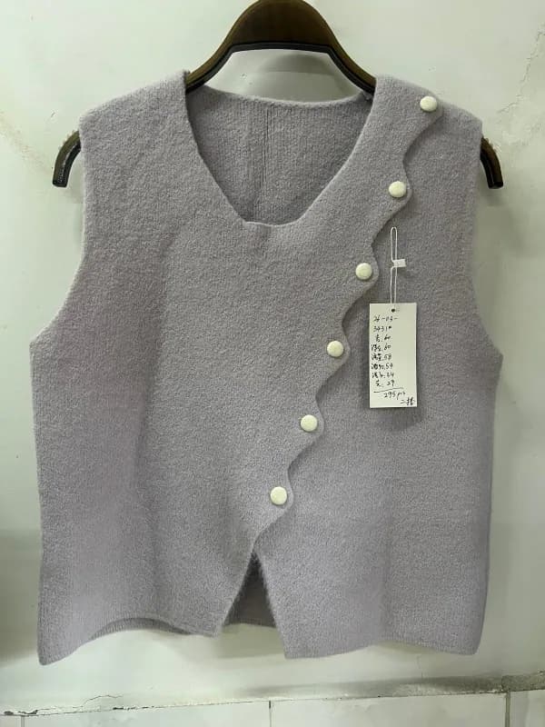 Light Gray Diagonal-Button V-Neck Knit Vest