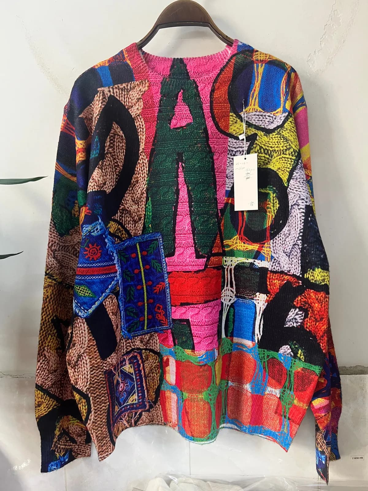 High-Saturation Color-Block Print Loose-Fit Knit Top