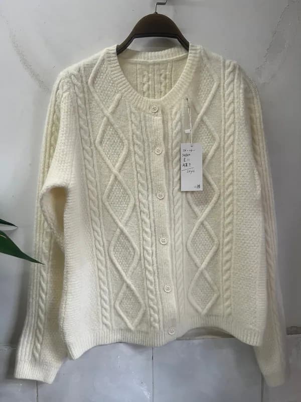 Off-White Cable-Knit Texture Crew-Neck Pullover Sweater