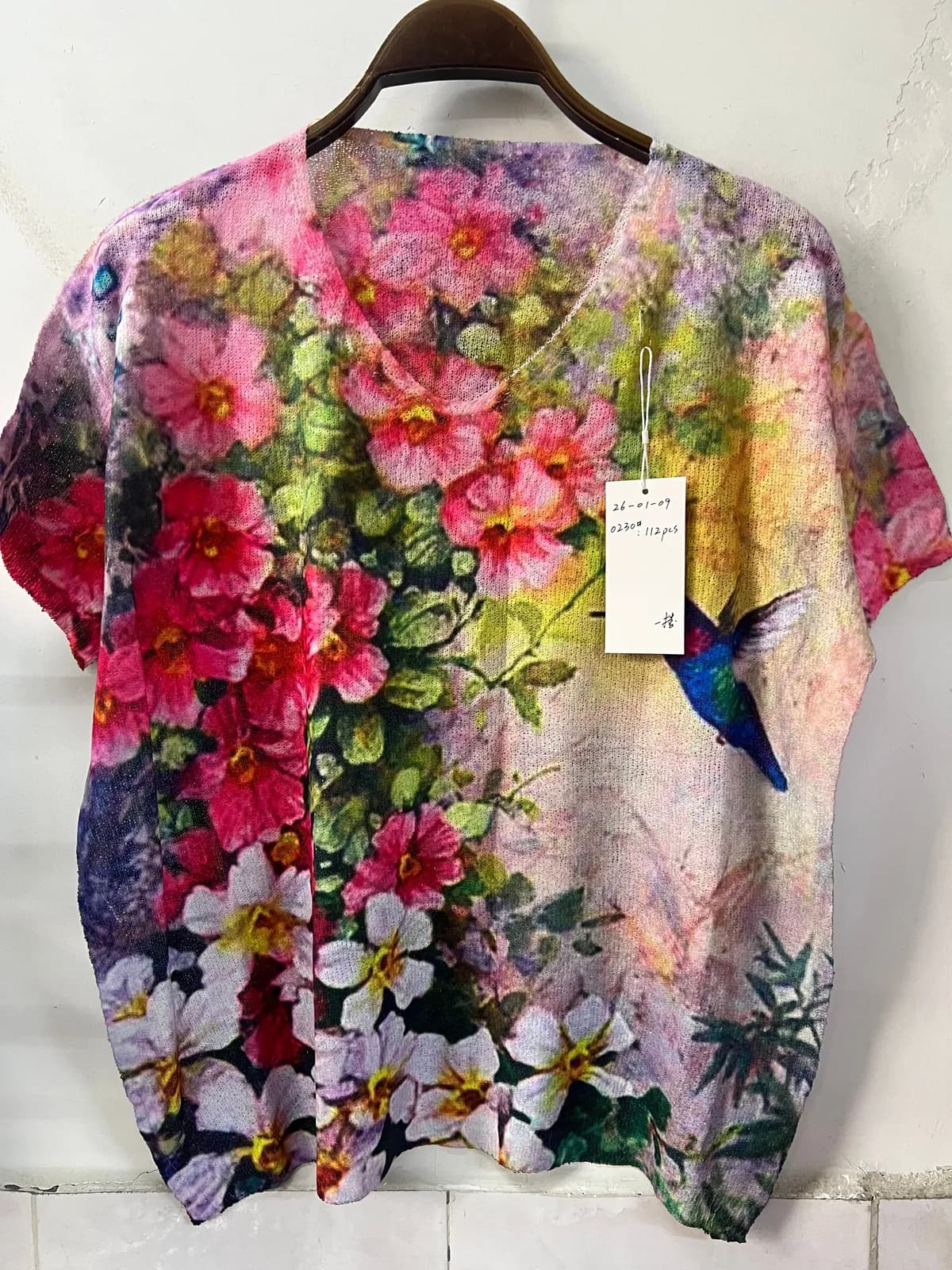 Colorful Floral V-Neck Short-Sleeve Knit Top
