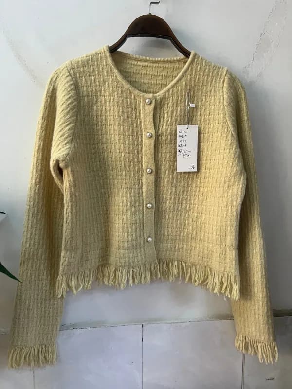 Cream Yellow Fringed-Hem Cropped Knit Pullover