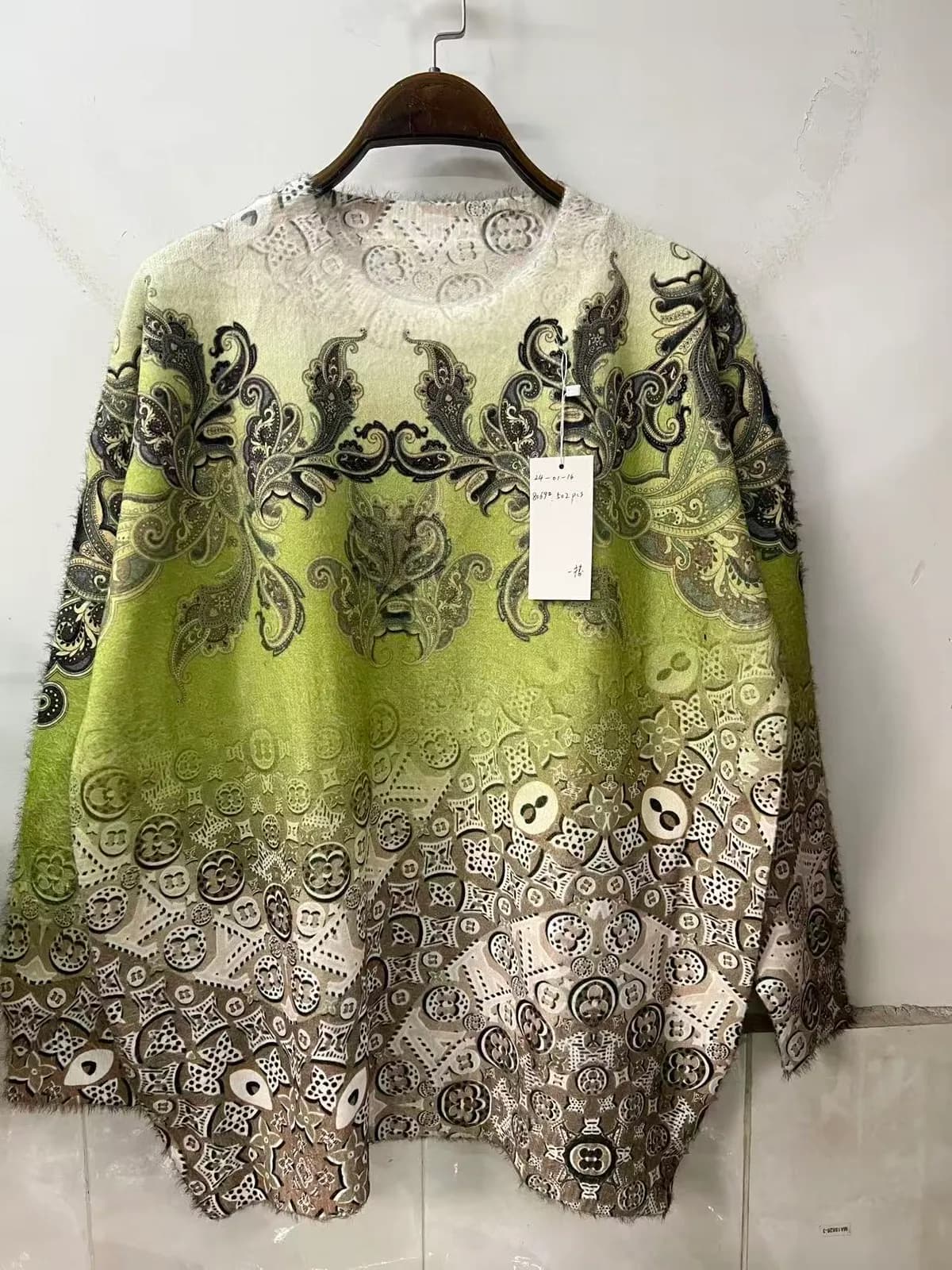 Green-Tone Vintage Botanical Print Loose-Fit Knit Sweater